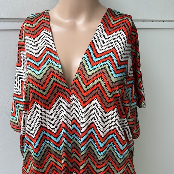 Multi coloured zigzag pattern dress size Large - Picture 2 of 4